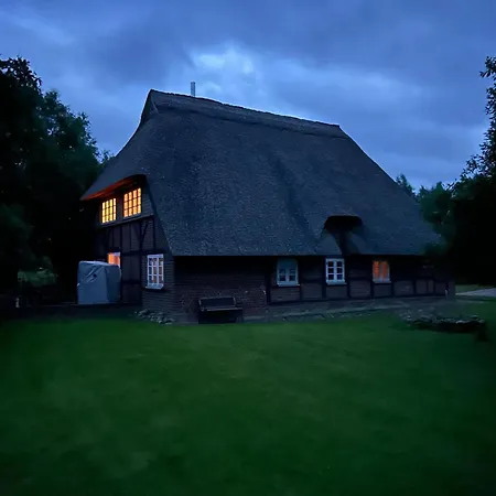 Kembser Cottage - Reetdachhaus Ferienhaus *