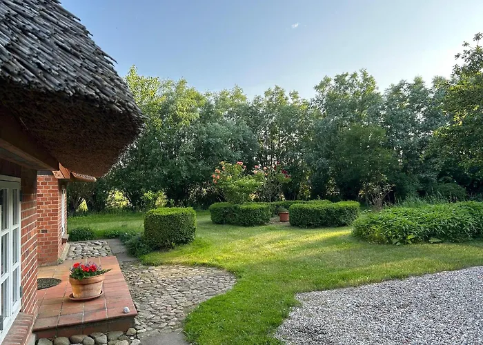 Kembser Cottage - Reetdachhaus Ferienhaus