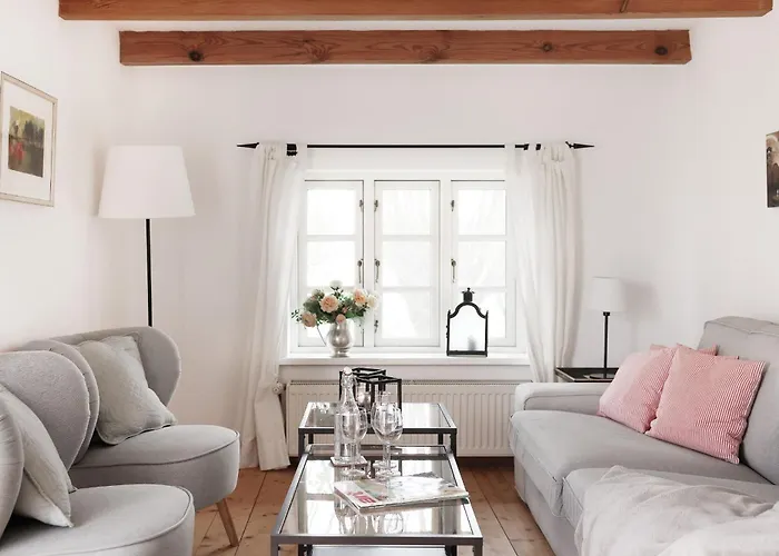 Kembser Cottage - Reetdachhaus Ferienhaus *