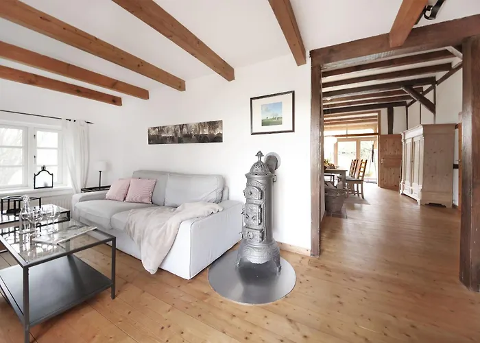 Ferienhaus Kembser Cottage - Reetdachhaus *