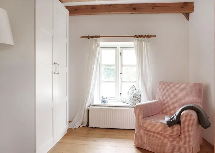 Kembser Cottage - Reetdachhaus Ferienhaus