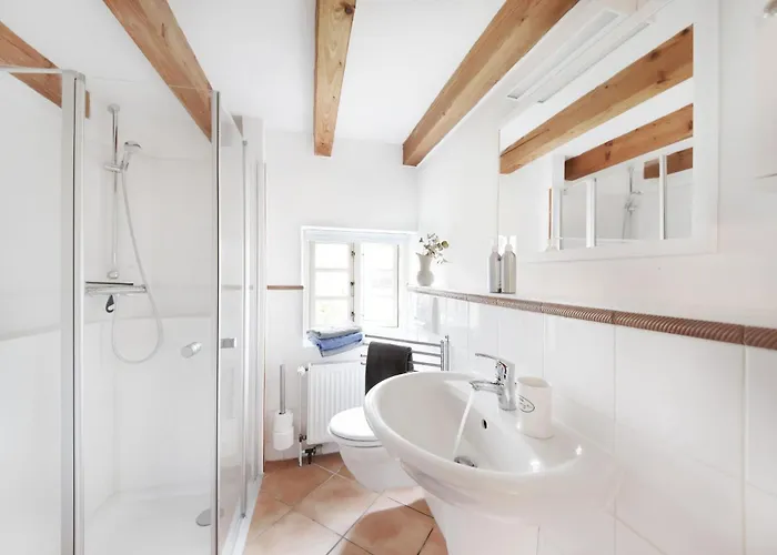 Kembser Cottage - Reetdachhaus *